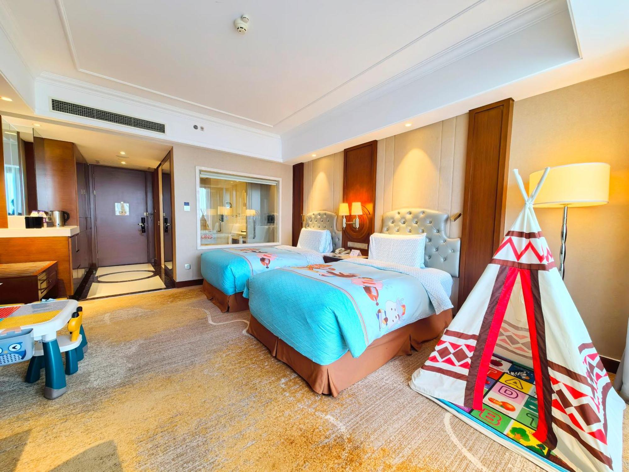 Doubletree By Hilton Ningbo - Chunxiao Hotell Eksteriør bilde