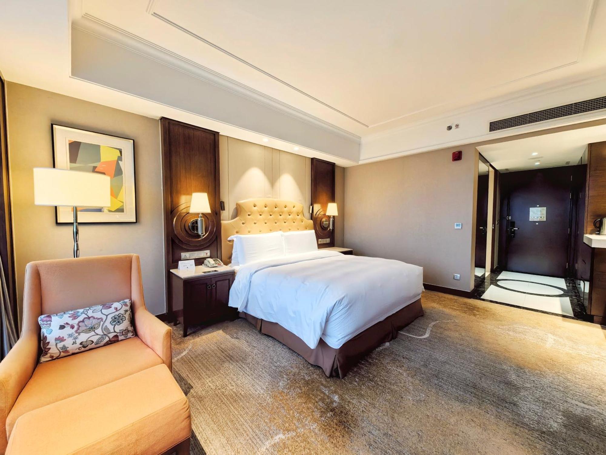 Doubletree By Hilton Ningbo - Chunxiao Hotell Eksteriør bilde