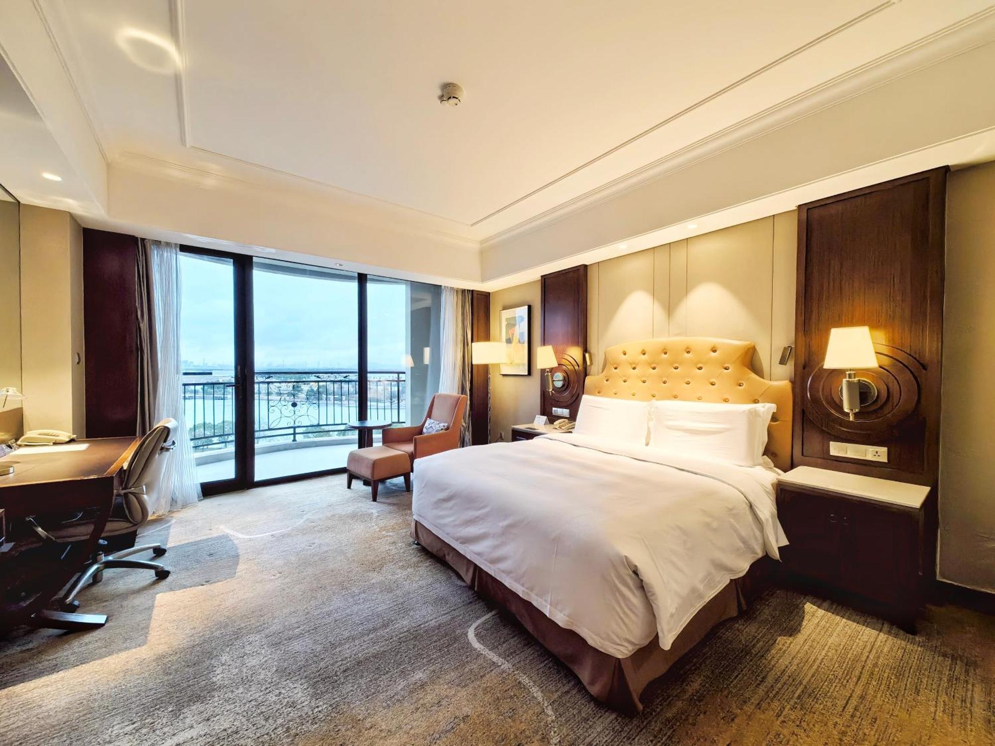 Doubletree By Hilton Ningbo - Chunxiao Hotell Eksteriør bilde