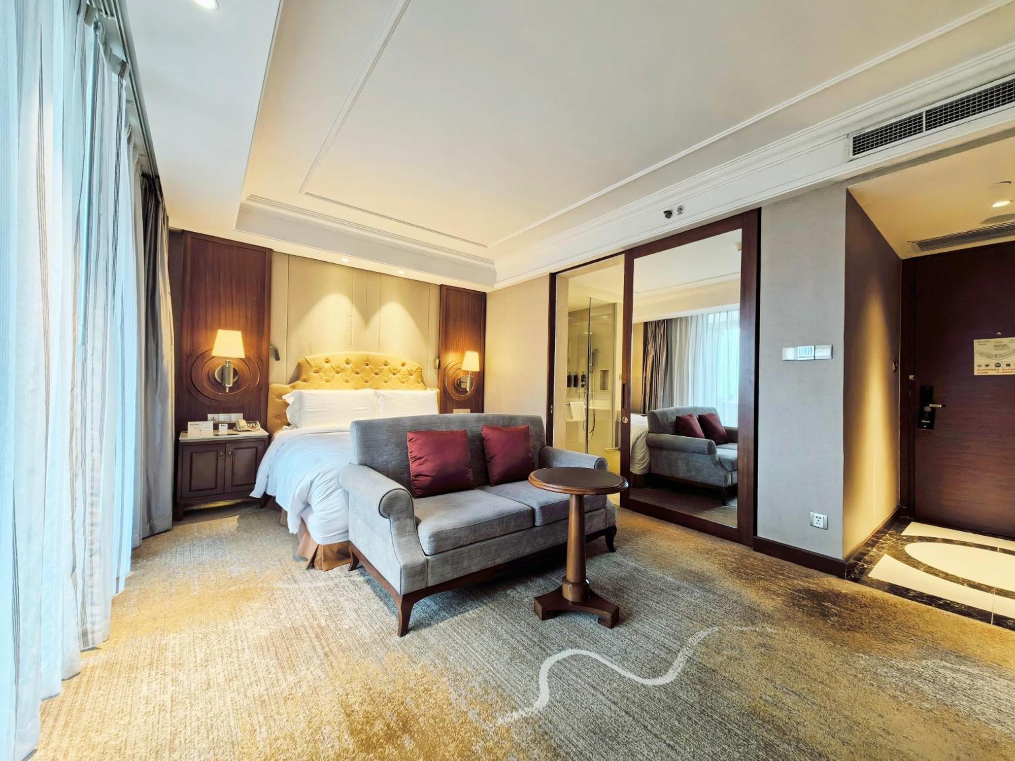 Doubletree By Hilton Ningbo - Chunxiao Hotell Eksteriør bilde