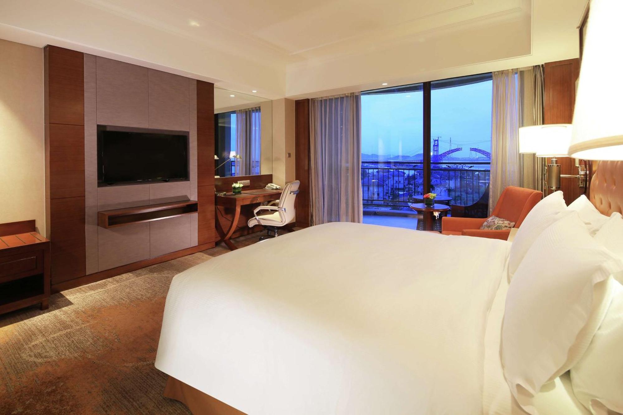 Doubletree By Hilton Ningbo - Chunxiao Hotell Eksteriør bilde