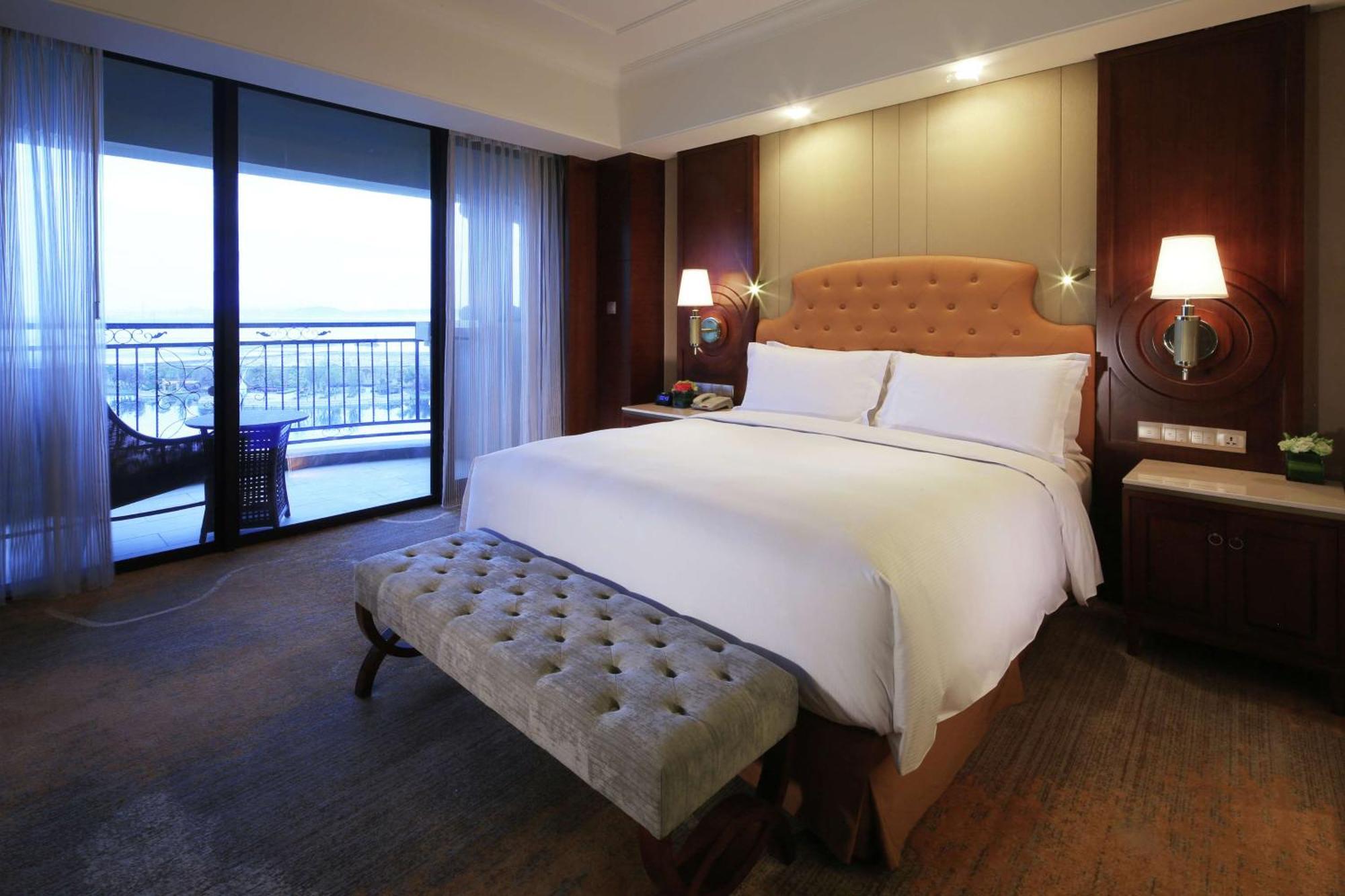 Doubletree By Hilton Ningbo - Chunxiao Hotell Eksteriør bilde